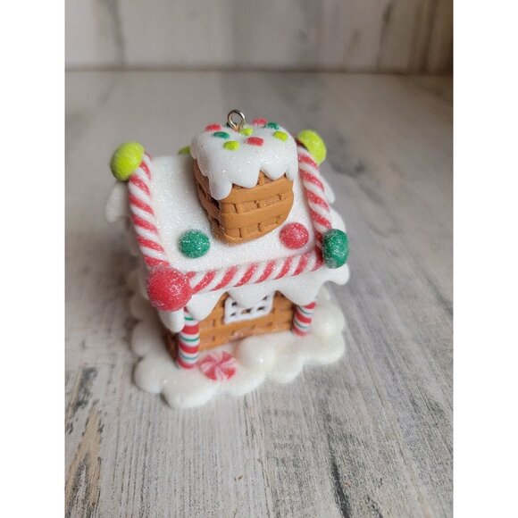 Glitter frosted gingerbread ornament Xmas cookie - Picture 5 of 6